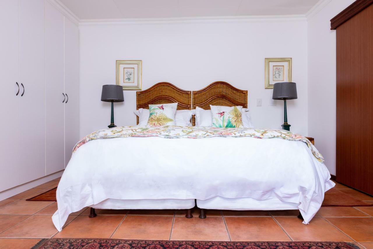 Bed and Breakfast Olive Tree Farm Магалисбург Экстерьер фото